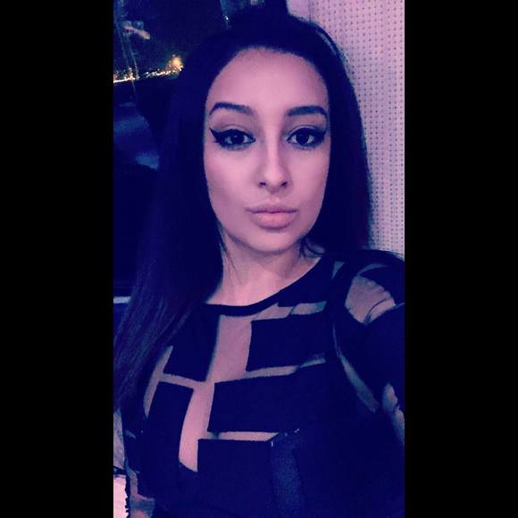 Meet your Posher, Nely - Picture 1 of 1